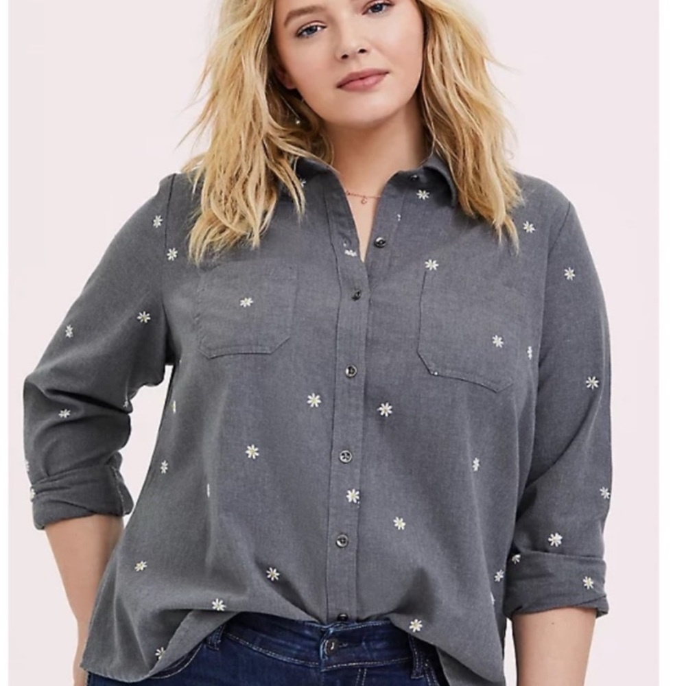 NWT Torrid Taylor Denim Daisy Embroidered Shirt